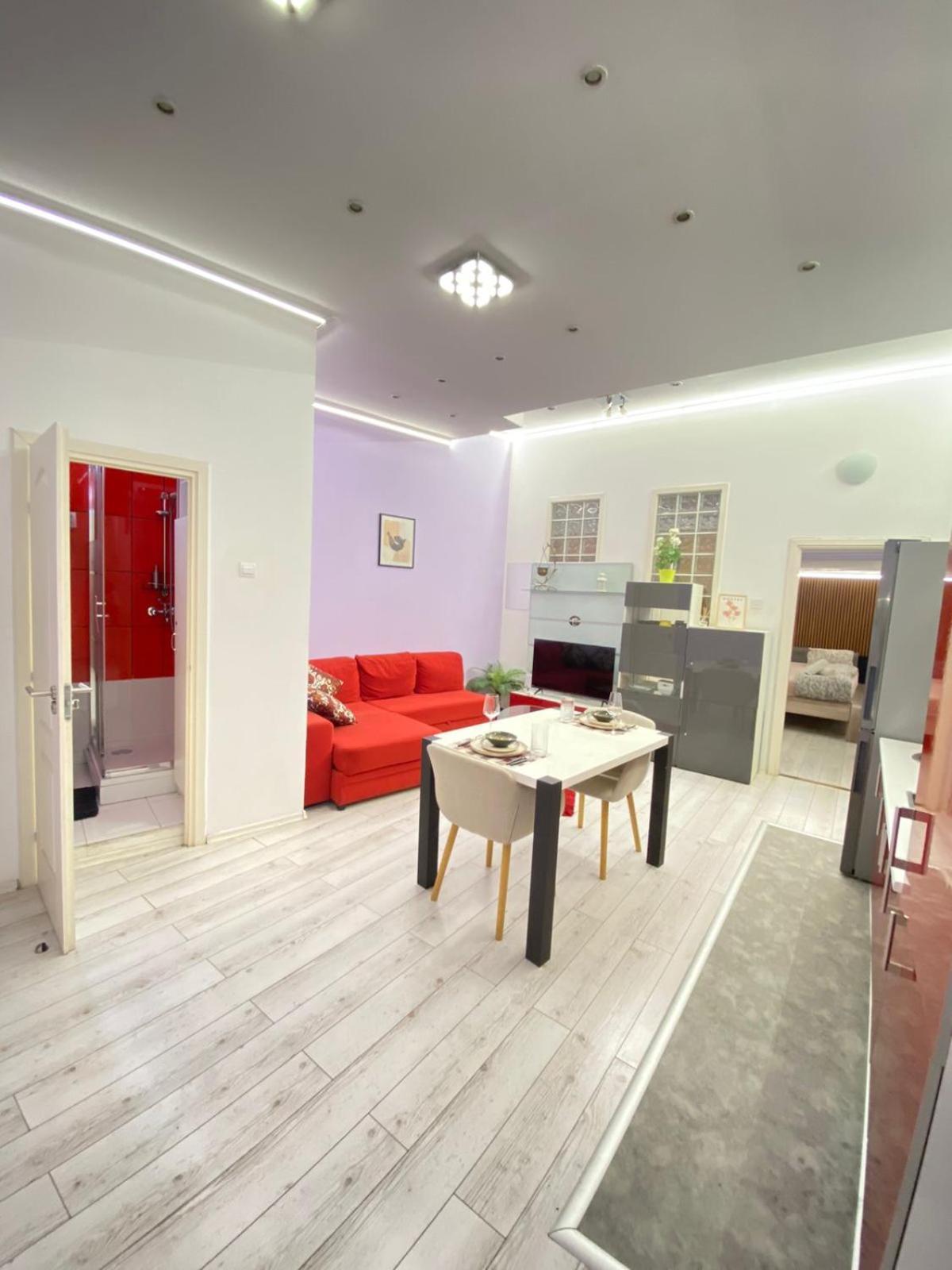 Apartament Center Perfect Location